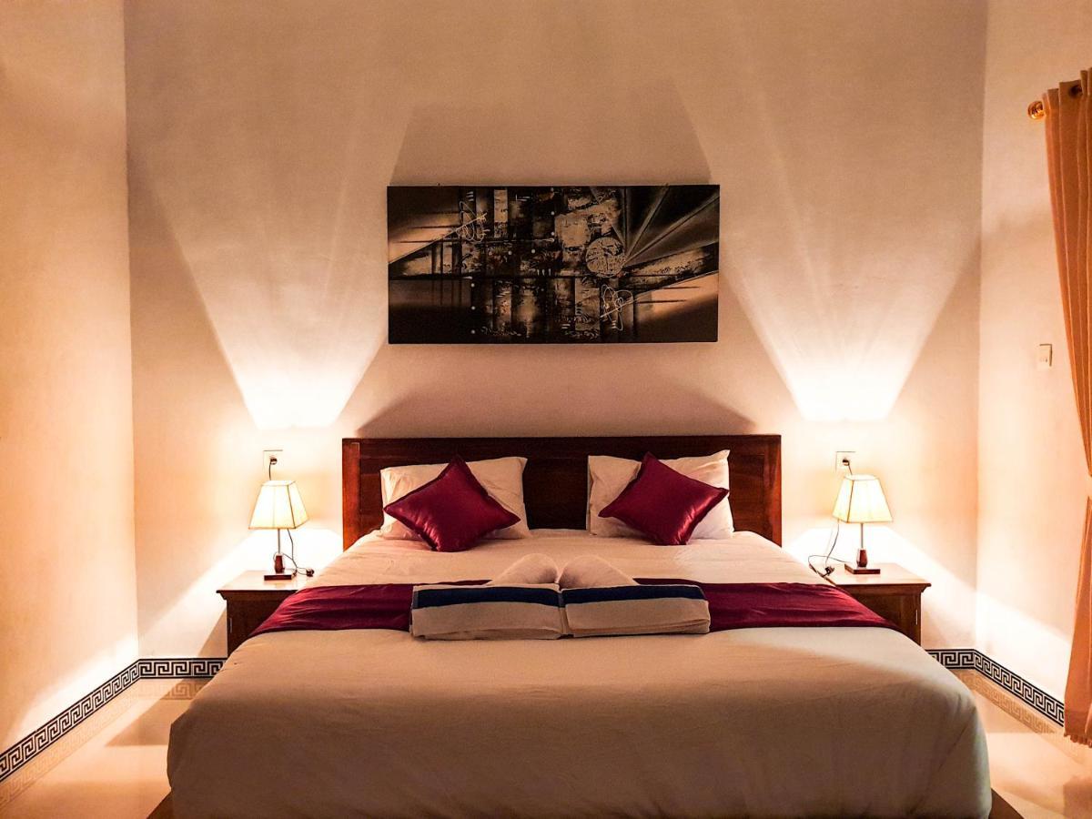 Juan Beach Bungalow Batununggul 외부 사진